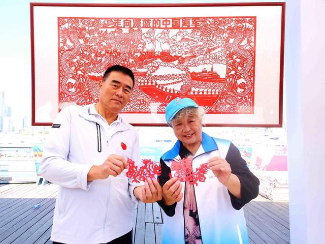 bsports必一体育青岛：非遗精品展演魅力绽放 致敬新中国成立75周年(图3)